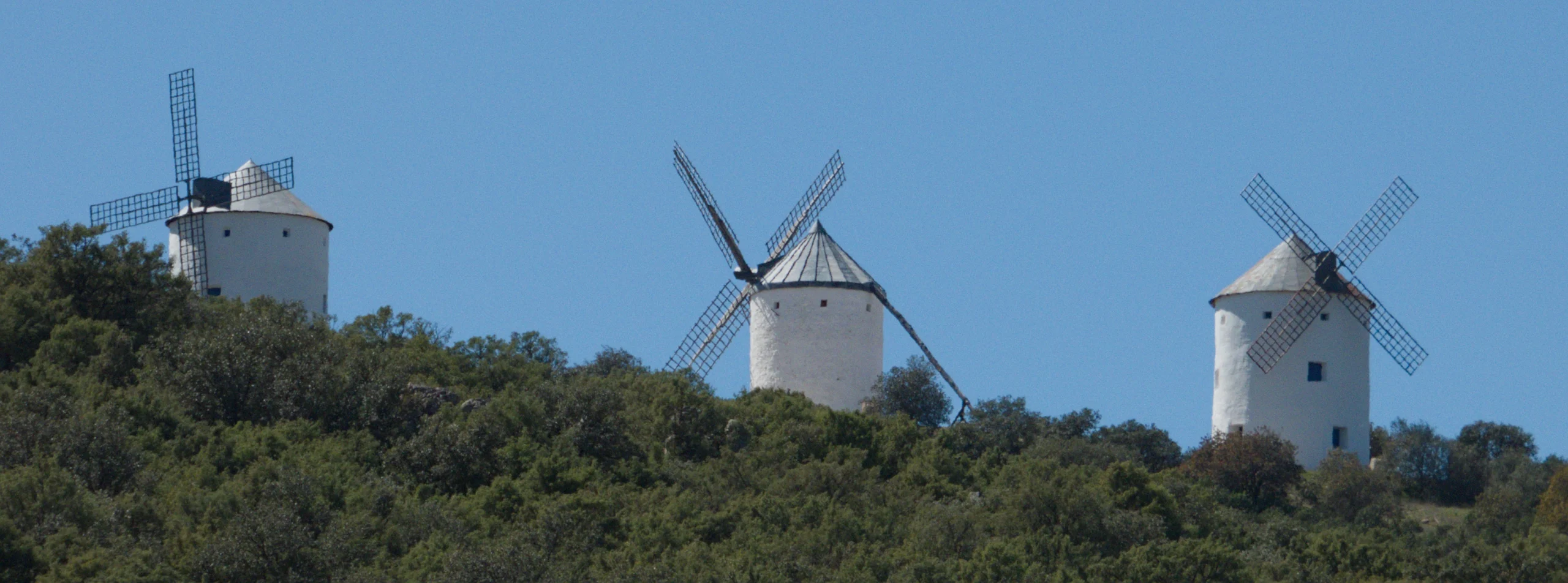 Windmills of Puerto Lápice by Carlos Merino, end of winter '26 . (CC BY-NC-ND)